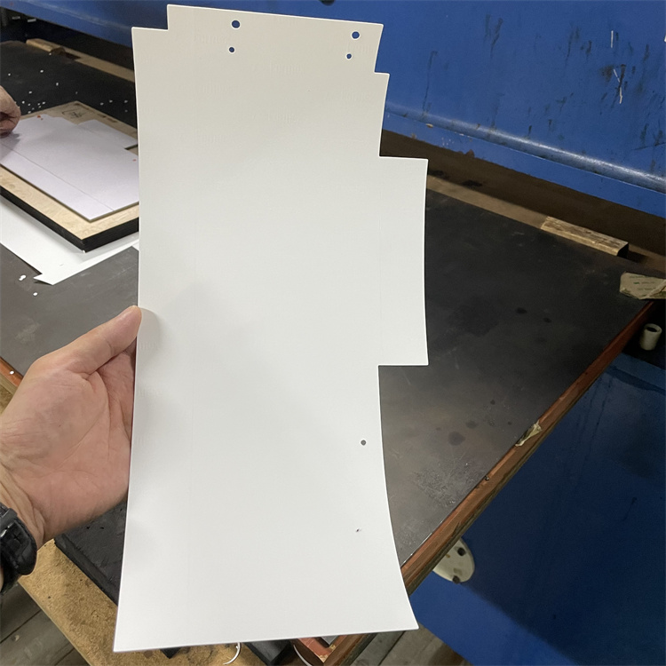 來(lái)樣激光成型絕緣片